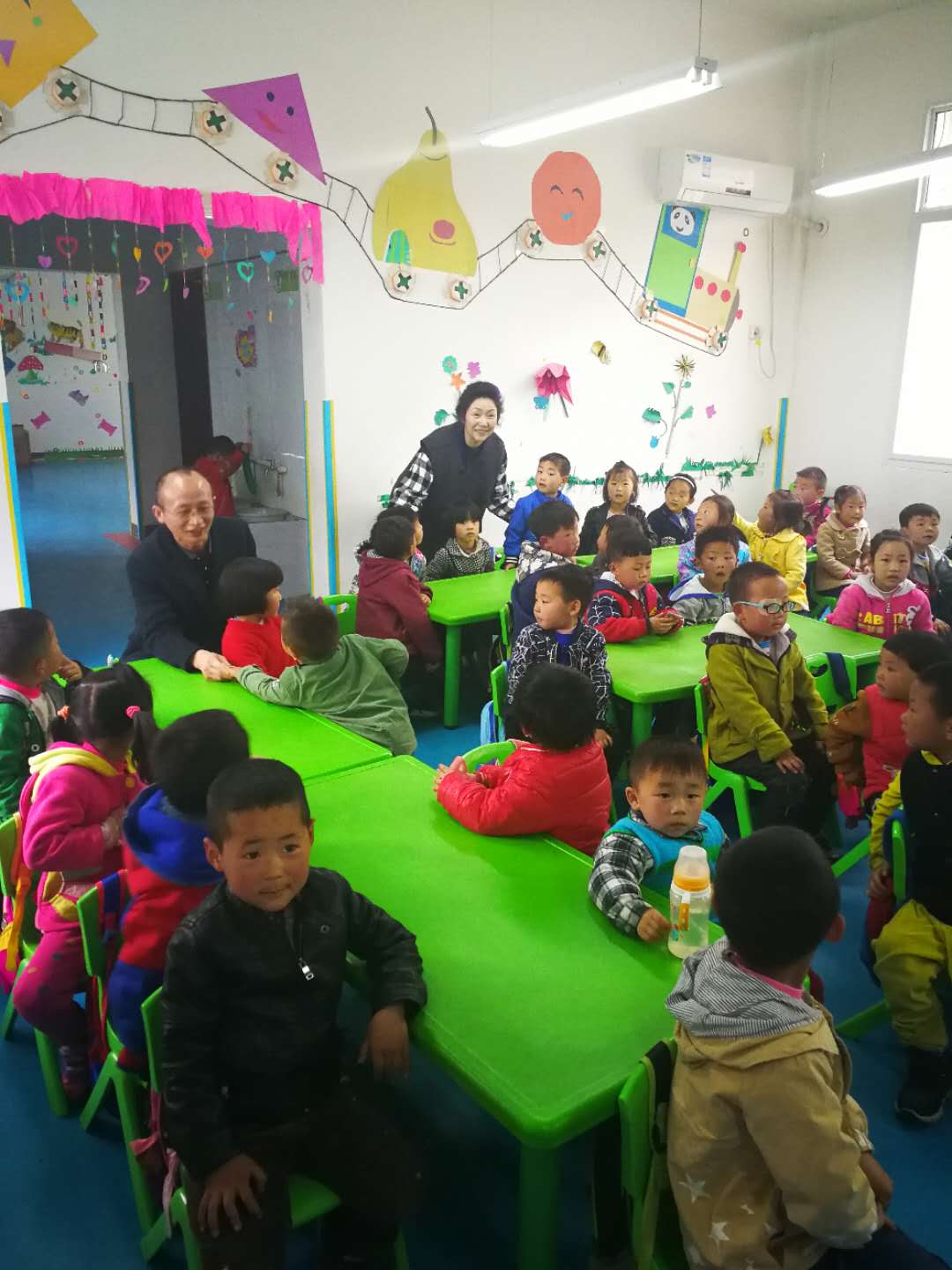 指导青水镇中心幼儿园工作